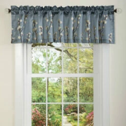 Hot Sale 🥰 Copper Grove Mostri Blue Cocoa Flower Valance - 84x18 ❤️